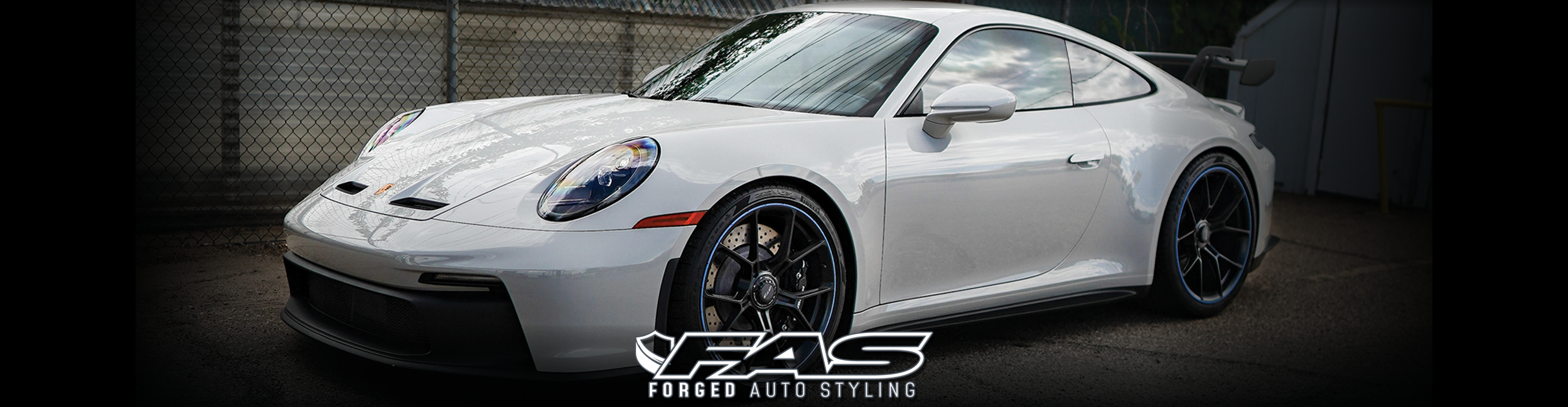 mainpagecarousel_fasLogo_porsche4